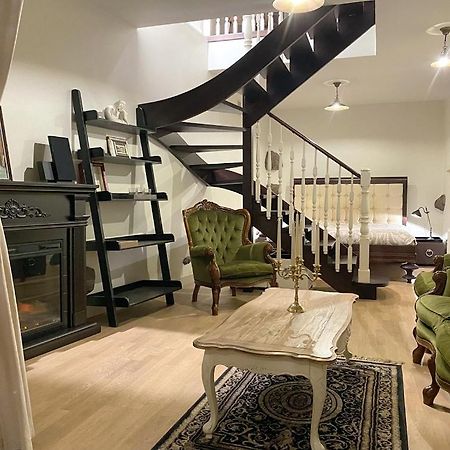 Exclusive Gaono Apartment In The Heart Of Old Town Vilnius Buitenkant foto