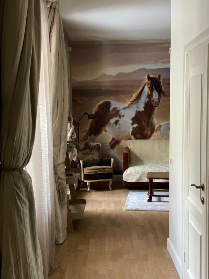 Exclusive Gaono Apartment In The Heart Of Old Town Vilnius Buitenkant foto