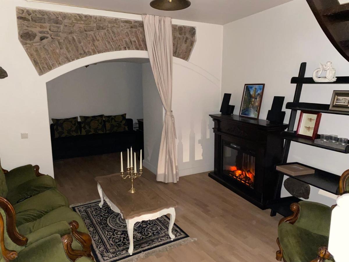 Exclusive Gaono Apartment In The Heart Of Old Town Vilnius Buitenkant foto